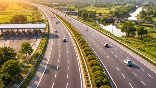 Lucknow-Kanpur Expressway Lucknow-Kanpur Expressway