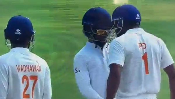 Paras Dogra Headbutt Goes Viral