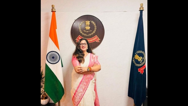 Pratibha Chaudhary: First Woman IRS Officer Pratibha Chaudhary: First Woman IRS Officer