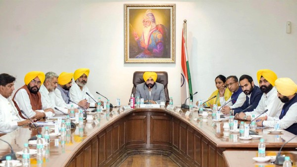 Punjab CM Bhagwant Mann with his government members