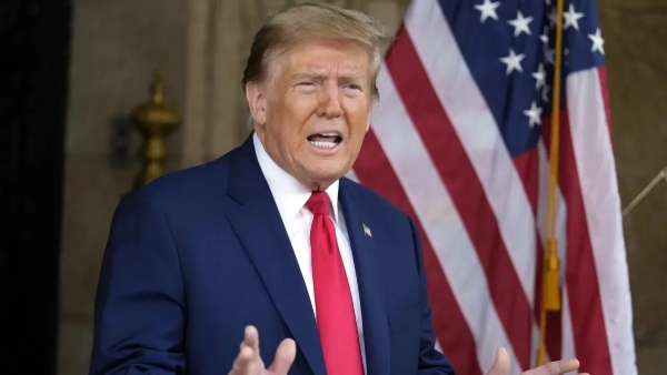 Donald Trump Calls Iran Looser