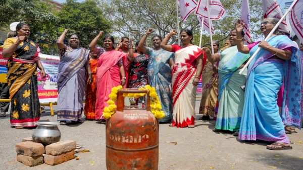 From One-Time Cooking To Shared Cylinders How Households Can Cope With LPG Shortage