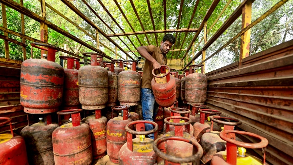 No LPG Booking Without eKYC Govt Makes Biometric Authentication Mandatory for Consumers Details Inside No LPG Booking Without eKYC Govt Makes Biometric Authentication Mandatory for Consumers Details Inside