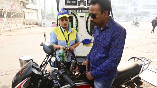 Petrol Pumps Operating Normally Centre Dismisses Shortage Fears As Refineries Hit Peak Output Petrol Pumps Operating Normally Centre Dismisses Shortage Fears As Refineries Hit Peak Output