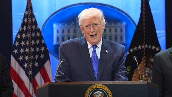 Trump Threatens Iran With 48-Hour Deadline Over Strait of Hormuz Warns of Power Plant Strikes