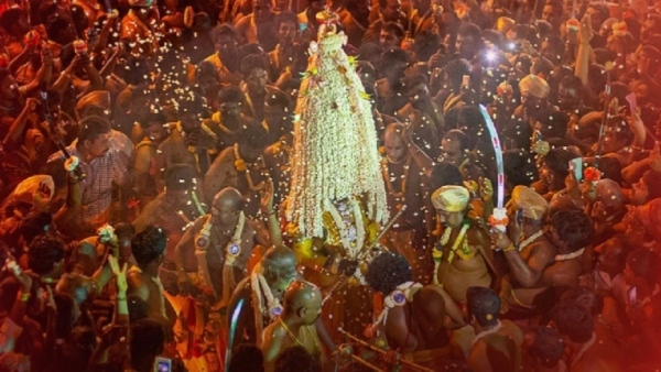 Bengaluru Karaga 2026 Midnight Procession Draws Lakhs as Tradition Devotion Light Up City Bengaluru Karaga 2026 Midnight Procession Draws Lakhs as Tradition Devotion Light Up City