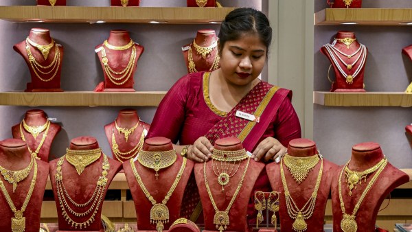 Gold Rate In Chennai amp amp Madurai Today April 15 Check Latest Price In Lalitha Jewellery GRT Saravana Stores amp amp Other Shops