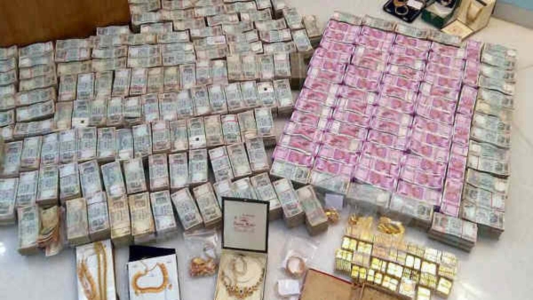 Election Commission Seizes Cash Election Commission Seizes Cash