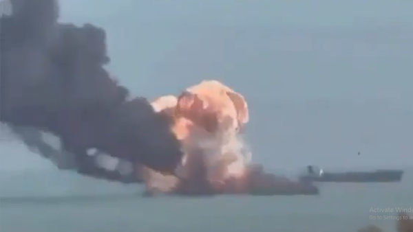 Iran sinks US warship