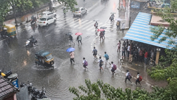 Karnataka Yellow Alert Bengaluru Rain Chances Rise From April 29 as IMD Warns of Thunderstorms