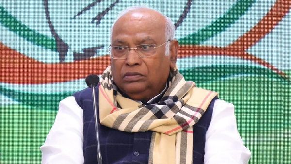 Congress leaders Mallikarjun Kharge
