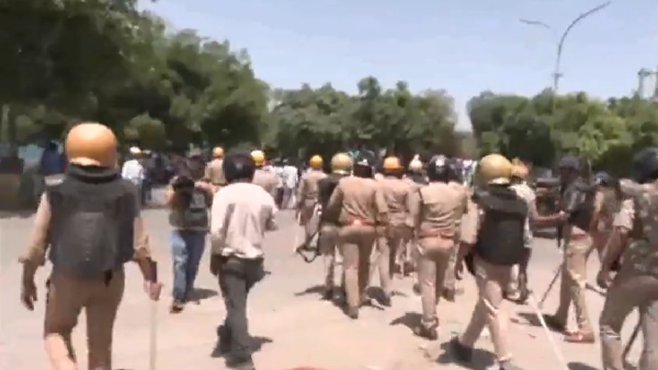 Noida Wage Protest Noida Wage Protest