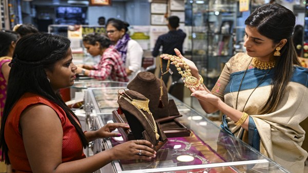 Chennai Gold amp amp Silver Price On May 30 Check Rates At Leading Tamil Nadu Jewellery Shops Today