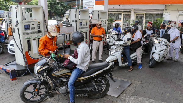 Kerala Petrol Capped At 5 000 Diesel at 200 Litres Per Customer Kerala Petrol Capped At 5 000 Diesel at 200 Litres Per Customer