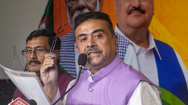 新任孟加拉人民党首席部长 Suvendu Adhikari 属于哪个社区？