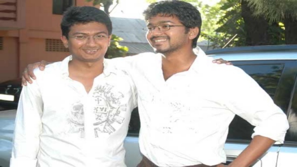 Vijay amp amp Udhayanidhi Stalin s Old Pic Goes Viral As They Set To Face Off In TN Assmebly