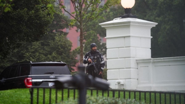 White House Gunman Killed White House Gunman Killed