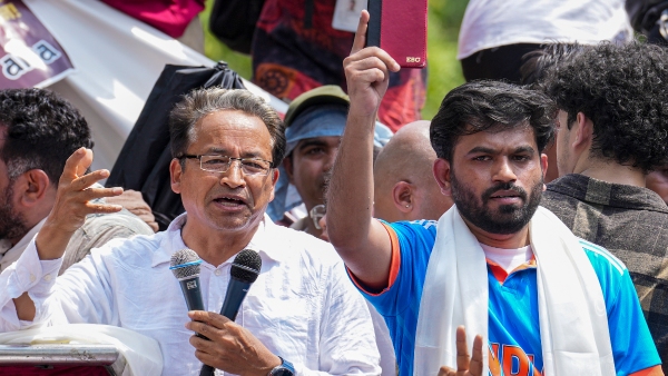 Abhijeet Dipke Says Sonam Wangchuk Will Join Pune Protest Sets June 20 Deadline For Nationwide Agitation Abhijeet Dipke Says Sonam Wangchuk Will Join Pune Protest Sets June 20 Deadline For Nationwide Agitation