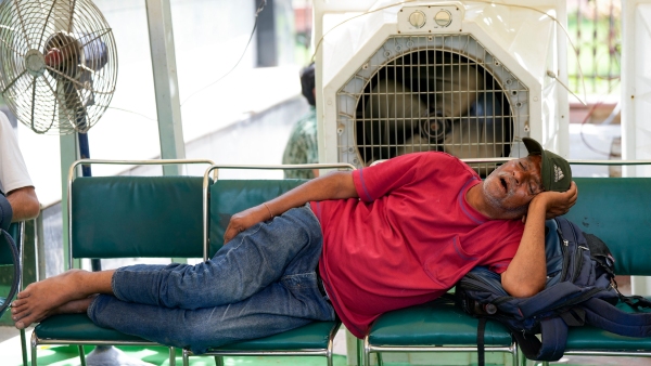 Delhi Weather Monsoon Delay Keeps Delhi-NCR Sweltering When Will It Rain