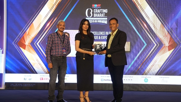 Tanishq Life Care: Global Export Leader Award Winner! Tanishq Life Care: Global Export Leader Award Winner!