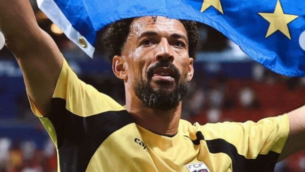 Cape Verde goalkeeper Vozinha prepares for crucial World Cup match