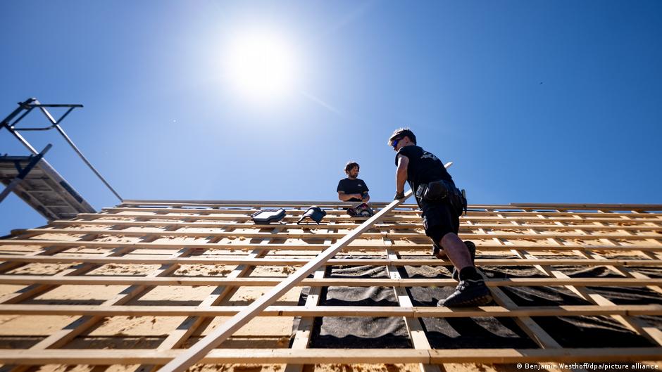 Heatwaves are particularly challenging for people who work outdoors Heatwaves are particularly challenging for people who work outdoors