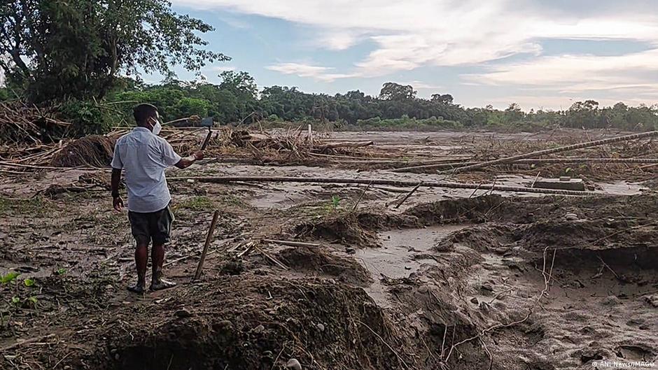 The floodwaters have submerged a crop area of 21 523 hectares The floodwaters have submerged a crop area of 21 523 hectares