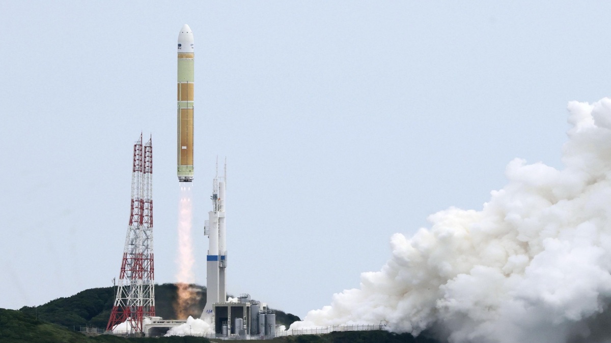 Japan s Space Agency Conducts First Test Flight for Experimental Reusable Rocket Japan s Space Agency Conducts First Test Flight for Experimental Reusable Rocket
