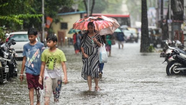 Mumbai Rain Schools Shut WFH Advisory Issued as Amid Orange Alert Mumbai Rain Schools Shut WFH Advisory Issued as Amid Orange Alert