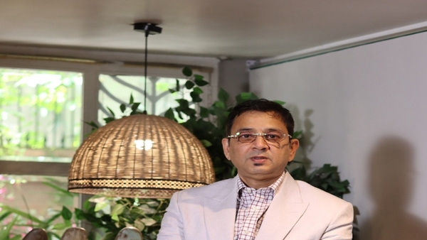 Sandiip Kapur's Vastu Obsession: A Hilarious New Film! Sandiip Kapur's Vastu Obsession: A Hilarious New Film!