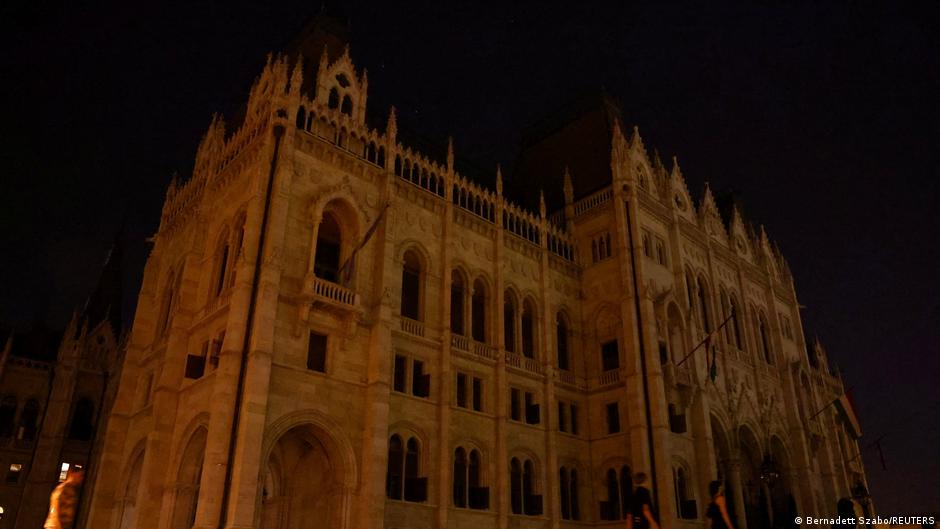 Lights are turned off at Budapest landmarks like the parliament building to save energy during the power crisis Lights are turned off at Budapest landmarks like the parliament building to save energy during the power crisis