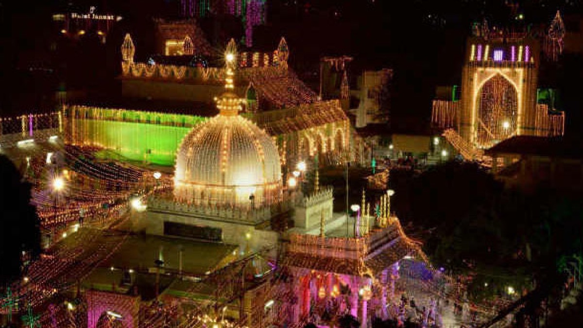 Milad-un-Nabi 2026: Date, Holiday Status and What to Know About Eid-e-Milad