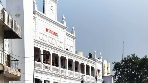 Lucknow Municipal Redevelopment Program Lucknow Municipal Redevelopment Program