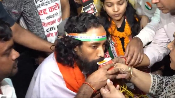 Devendra Nath Mahato concluded his hunger strike Devendra Nath Mahato concluded his hunger strike