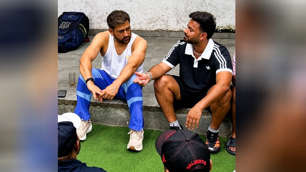 India vs Sri Lanka Tests: Rishabh Pant Seeks MS Dhoni's Help Before WTC Clash