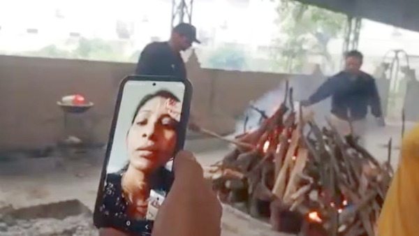 78-Year-Old Dies in Sonipat Old-Age Home Daughters Attend His Last Rites on Video Call