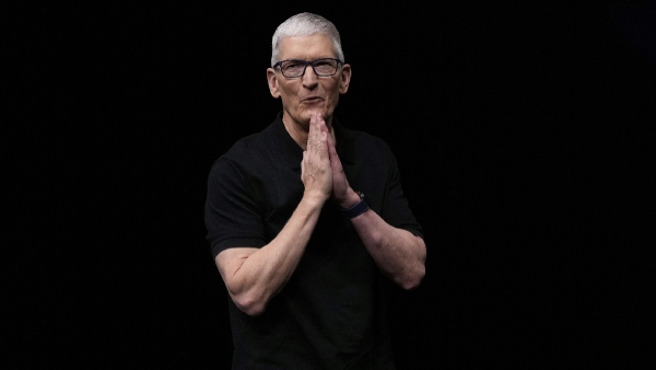 Tim Cook Resigns From Apple