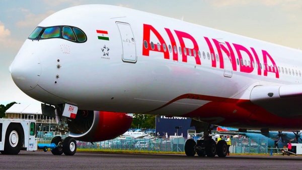 Air India Express Cochin-Abu Dhabi Flight Turns Back Mid-Air After Engine Oil Malfunction Air India Express Cochin-Abu Dhabi Flight Turns Back Mid-Air After Engine Oil Malfunction