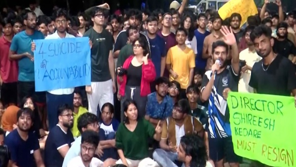 IIT Bombay Protest Over Student s Death IIT Bombay Protest Over Student s Death