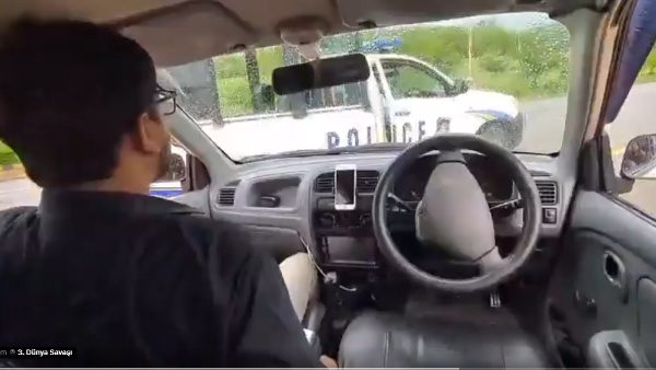 Driverless car crash in Pakistan Driverless car crash in Pakistan