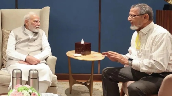 Prime Minister Narendra Modi and Asgarali Vohra