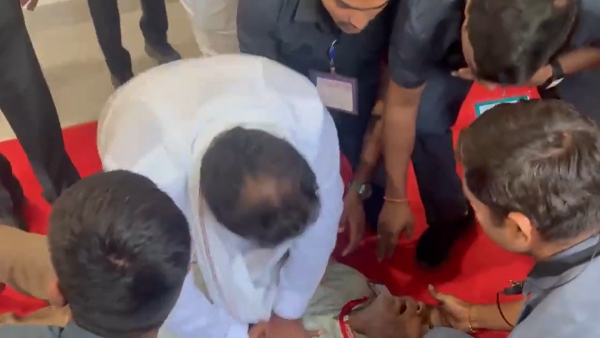 Telangana IAS PA Heart Attack Telangana IAS PA Heart Attack