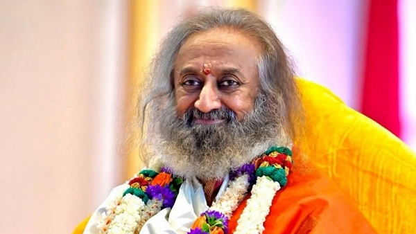 Art of Living s Nasha Mukt Bharat Campaign Offers Free Yoga For 14 Days