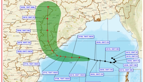 Cyclone Arnab Landfall Andhra Coast Tomorrow With 140 Kmph Winds 11 Districts On Red Alert Cyclone Arnab Landfall Andhra Coast Tomorrow With 140 Kmph Winds 11 Districts On Red Alert