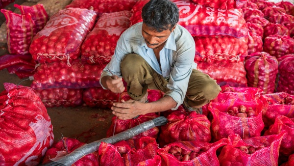 Onion Prices More Than Double As India s Retail Inflation Rises To 5 54 in September Onion Prices More Than Double As India s Retail Inflation Rises To 5 54 in September