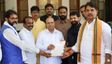 ರಾಜ್ಯ ಸರ್ಕಾರದಿಂದ PRC ಮೂಲಕ ಮತಬ್ಯಾಂಕ್ ರಾಜಕೀಯ: ತಡೆಯುವಂತೆ ರಾಜ್ಯಪಾಲರಿಗೆ ಬಿಜೆಪಿ ದೂರು