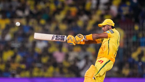 CSK Vs MI IPL 2026: ಮುಂಬೈ ಇಂಡಿಯನ್ಸ್‌ ತಂಡವನ್ನು ಪ್ಲೇಆಫ್‌ ರೇಸ್‌ನಿಂದ ಹೊರತಳ್ಳಿದ ಸಿಎಸ್‌ಕೆ ₹14 ಕೋಟಿ ಯುವ ಆಟಗಾರ       