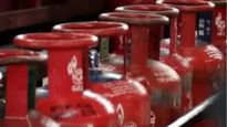 LPG Price: ಎಲ್‌ಪಿಜಿ ಗ್ಯಾಸ್‌ ಸಿಲಿಂಡರ್ ದರದಲ್ಲಿ ಭಾರೀ ಏರಿಕೆ: ಇಲ್ಲಿದೆ ಮಾರ್ಚ್‌ 1ರ ದರಪಟ್ಟಿ 