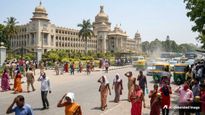 Bengaluru Weather: ಬೆಂಗಳೂರಲ್ಲಿ ಬೇಸಿಗೆ ಆರಂಭದಲ್ಲೇ 40 ಡಿಗ್ರಿಯತ್ತ ತಾಪಮಾನ: ಉರಿ ಬಿಸಿಲು, ಸೆಕೆಯಿಂದ ಹೈರಾಣಾದ ಜನ