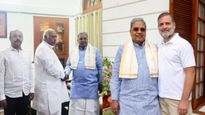 DCM: ಯತೀಂದ್ರ ಜೊತೆ ದೆಹಲಿಗೆ ಸಿದ್ದರಾಮಯ್ಯ: ಕಾಂಗ್ರೆಸ್ ನಾಯಕರೊಂದಿಗೆ ಮಹತ್ವದ ಚರ್ಚೆ